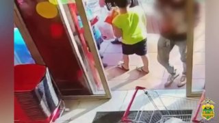 Турист в Сочи украл деньги с найденной карты: уголовное дело